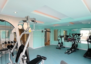 Wohnung mit 2+1 Grundriss im Stadtteil Kestel, nur 50 m vom Meer entfernt