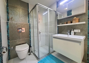 Wohnung mit 2+1 Grundriss im Stadtteil Kestel, nur 50 m vom Meer entfernt