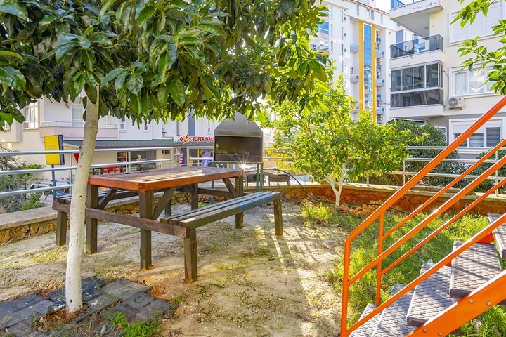 Geräumige Dreizimmerwohnung in Gehweite zum Meer