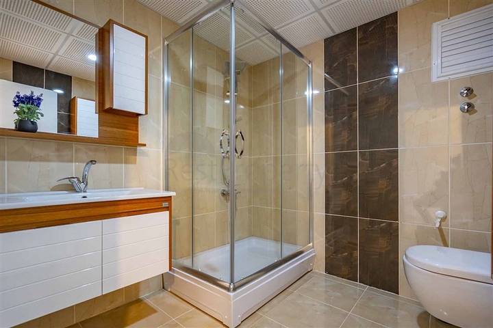 Geräumige Dreizimmerwohnung in Gehweite zum Meer