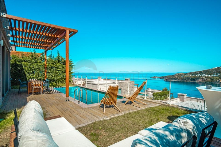 Moderne Villen mit privaten Pools in Yalıkavak 