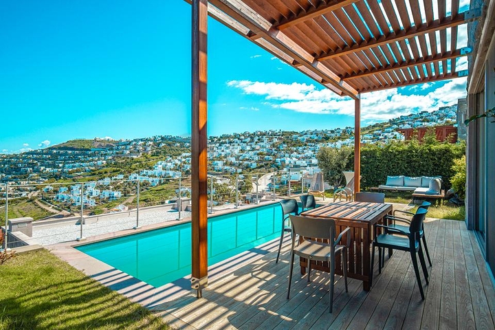 Moderne Villen mit privaten Pools in Yalıkavak 