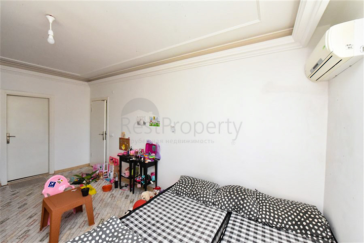 Große 2+1-Wohnung mit einem faszinierenden Blick auf die Stadt 