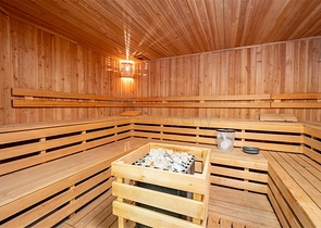 Große 2+1-Wohnung mit einem faszinierenden Blick auf die Stadt 