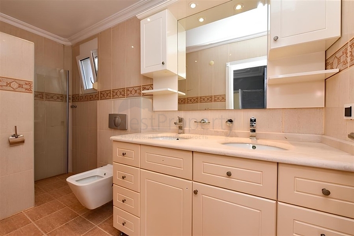 3-Bett-Villa mit eleganter Renovierung