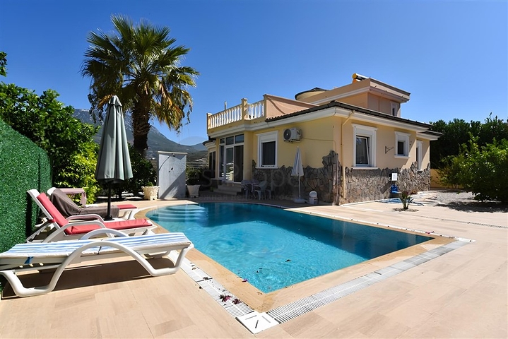 3-Bett-Villa mit eleganter Renovierung