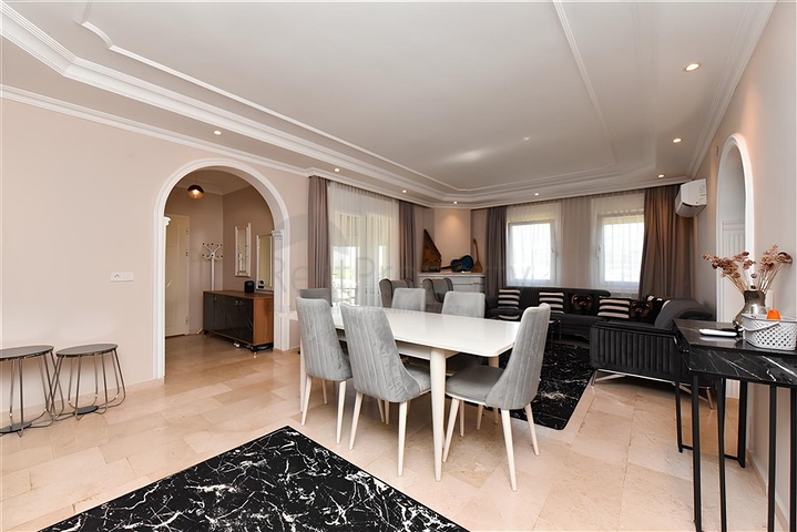 3-Bett-Villa mit eleganter Renovierung