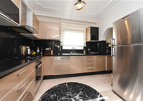 3-Bett-Villa mit eleganter Renovierung