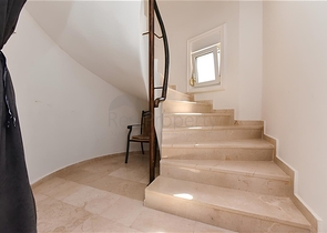 3-Bett-Villa mit eleganter Renovierung