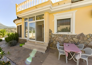 3-Bett-Villa mit eleganter Renovierung