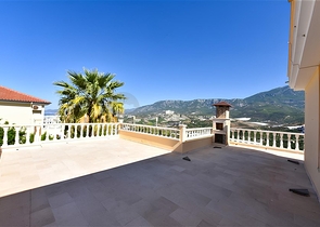 3-Bett-Villa mit eleganter Renovierung