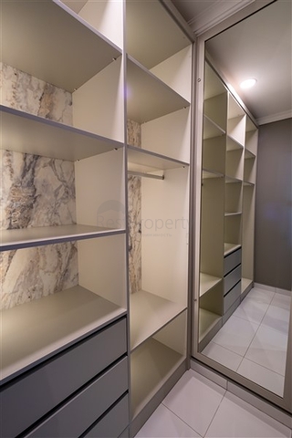 Ausgezeichnete Wohnung für einen dauerhaften Aufenthalt einer freundlichen Familie