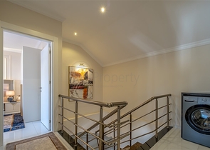 Ausgezeichnete Wohnung für einen dauerhaften Aufenthalt einer freundlichen Familie