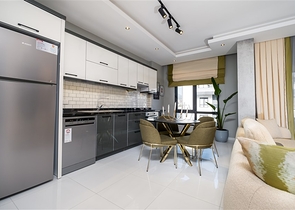 Ausgezeichnete Wohnung für einen dauerhaften Aufenthalt einer freundlichen Familie