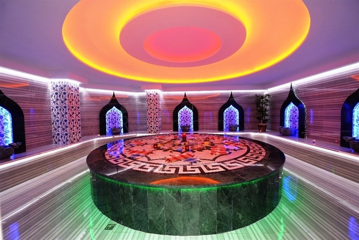 Möbliertes 4+1 Penthouse mit Meerblick in Mahmutlar