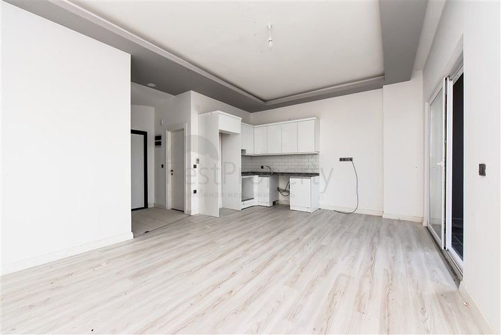 Dublex 3+1 in flachem LCD 150 m vom Meer entfernt