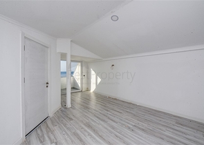 Dublex 3+1 in flachem LCD 150 m vom Meer entfernt