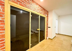 Dublex 3+1 in flachem LCD 150 m vom Meer entfernt