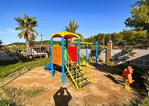 Dublex 3+1 in flachem LCD 150 m vom Meer entfernt