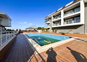 Dublex 3+1 in flachem LCD 150 m vom Meer entfernt