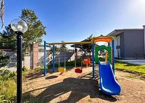 Dublex 3+1 in flachem LCD 150 m vom Meer entfernt