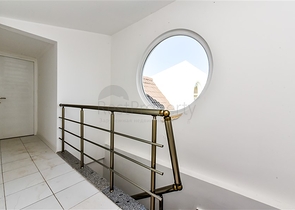 Dublex 3+1 in flachem LCD 150 m vom Meer entfernt