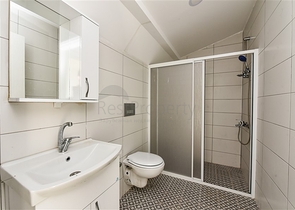 Dublex 3+1 in flachem LCD 150 m vom Meer entfernt