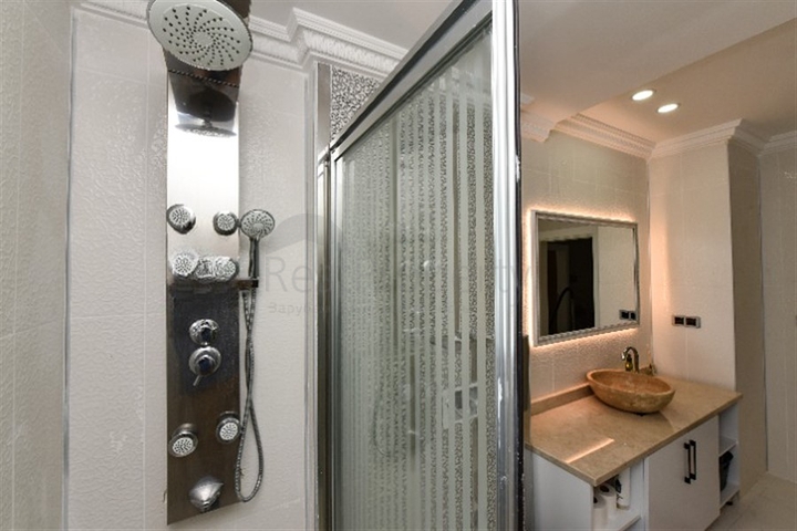 Schöne Wohnung in einer Residenz am Meer im Stadtteil Mahmutlar.