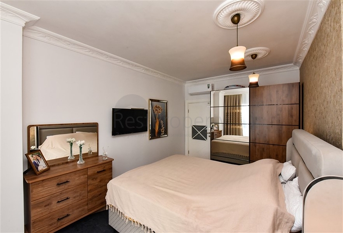 Schöne Wohnung in einer Residenz am Meer im Stadtteil Mahmutlar.