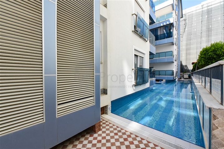 Schöne Wohnung in einer Residenz am Meer im Stadtteil Mahmutlar.