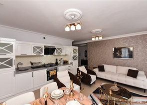 Schöne Wohnung in einer Residenz am Meer im Stadtteil Mahmutlar.