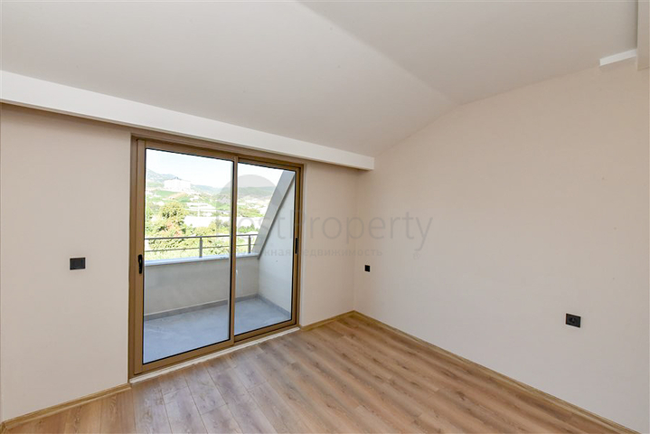 3+1 Penthouse mit offenem Bergblick im Stadtteil Kargicak 3+1 Penthouse mit offenem Bergblick im Stadtteil Kargicak