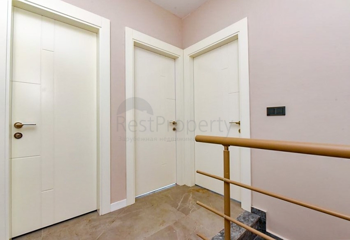 3+1 Penthouse in einem neuen Komplex im Stadtteil Kargicak 3+1 Penthouse in einem neuen Komplex im Stadtteil Kargicak