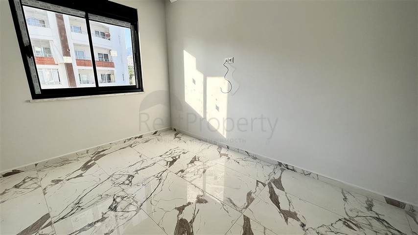 Zwei-Zimmer-Wohnung in einem neuen Komplex mit Infrastruktur