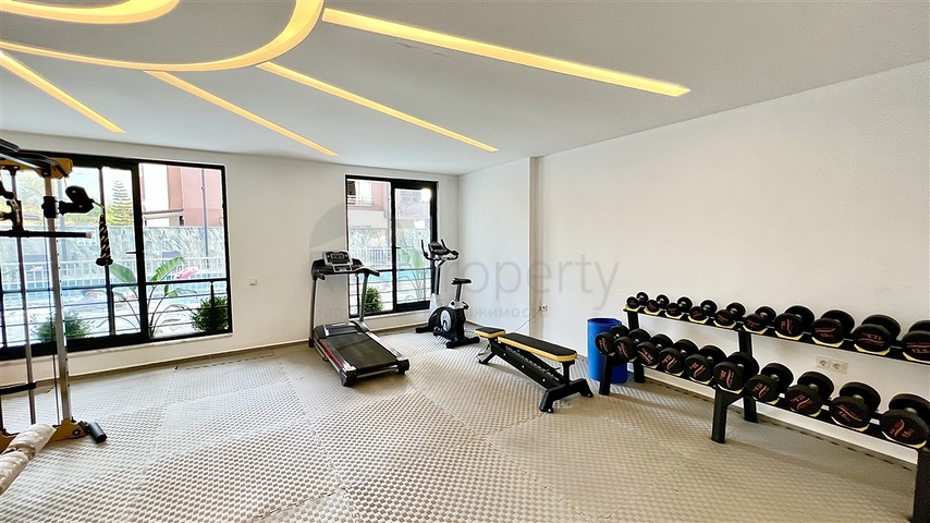 Zwei-Zimmer-Wohnung in einem neuen Komplex mit Infrastruktur