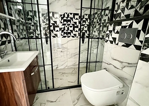 Zwei-Zimmer-Wohnung in einem neuen Komplex mit Infrastruktur