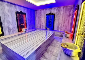 Zwei-Zimmer-Wohnung in einem neuen Komplex mit Infrastruktur