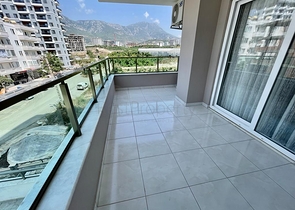 Möblierte 2+1-Wohnung mit separater Küche im Stadtteil Mahmutlar