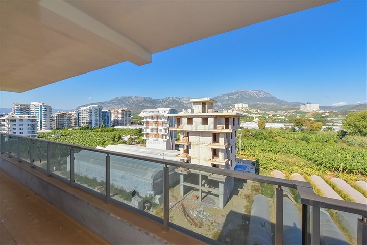 Großes geräumiges Penthouse in Kargicak