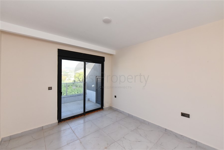 Großes geräumiges Penthouse in Kargicak