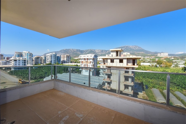 Großes geräumiges Penthouse in Kargicak