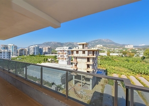 Großes geräumiges Penthouse in Kargicak