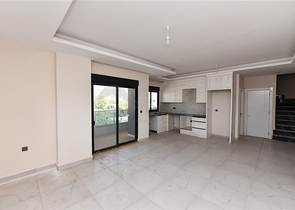 Großes geräumiges Penthouse in Kargicak