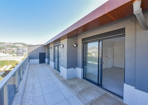 Großes geräumiges Penthouse in Kargicak