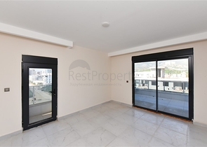 Großes geräumiges Penthouse in Kargicak