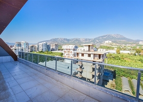 Großes geräumiges Penthouse in Kargicak