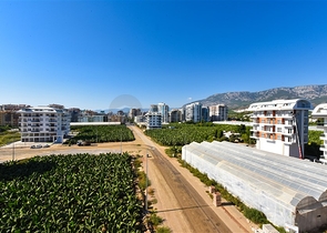Großes geräumiges Penthouse in Kargicak