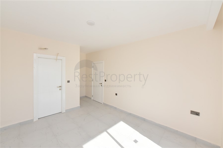 Penthouse 2+1 in einem neuen Haus, 400 m vom Meer entfernt 