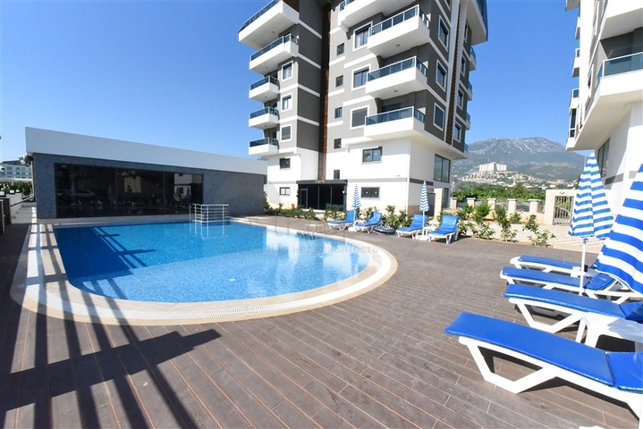 Penthouse 2+1 in einem neuen Haus, 400 m vom Meer entfernt 