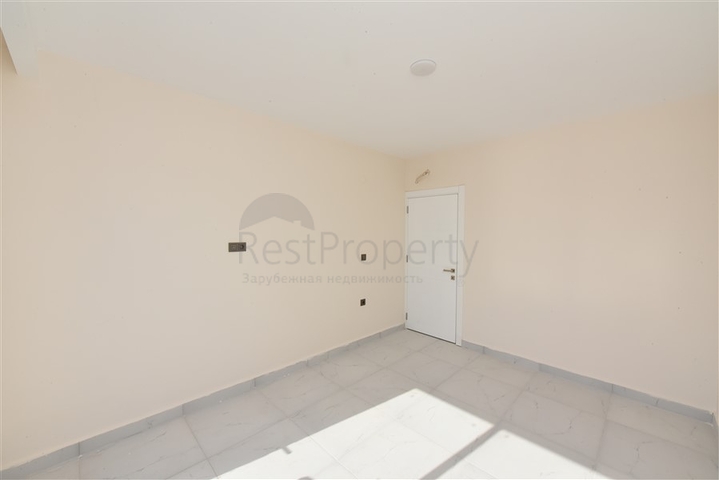 Penthouse 2+1 in einem neuen Haus, 400 m vom Meer entfernt 